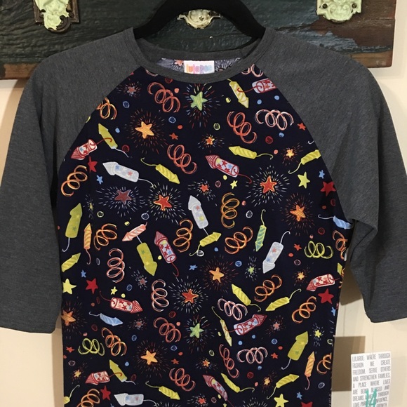 LuLaRoe Sloan Junior Fireworks Print Baseball Style T-Shirt Size 14 - Picture 5 of 11
